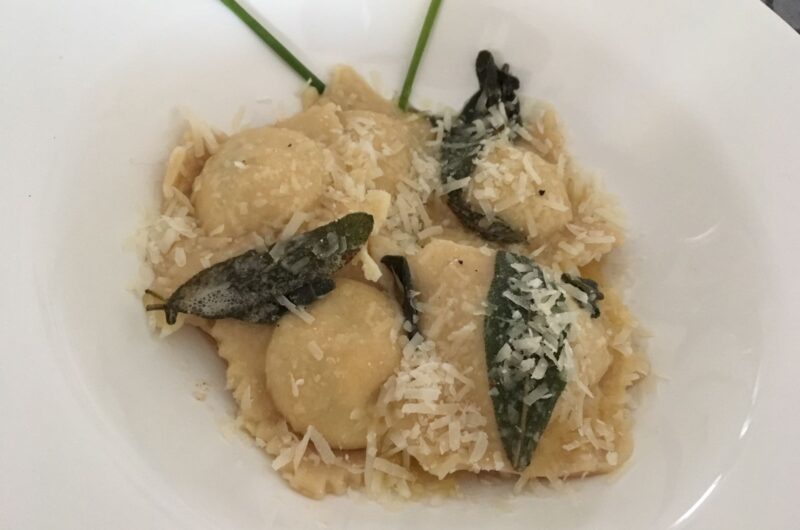 Bruchetta, en Ravioli met vis